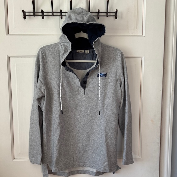 L.L. Bean Woman’s Heather Gray Hoodie Top - Picture 8 of 14